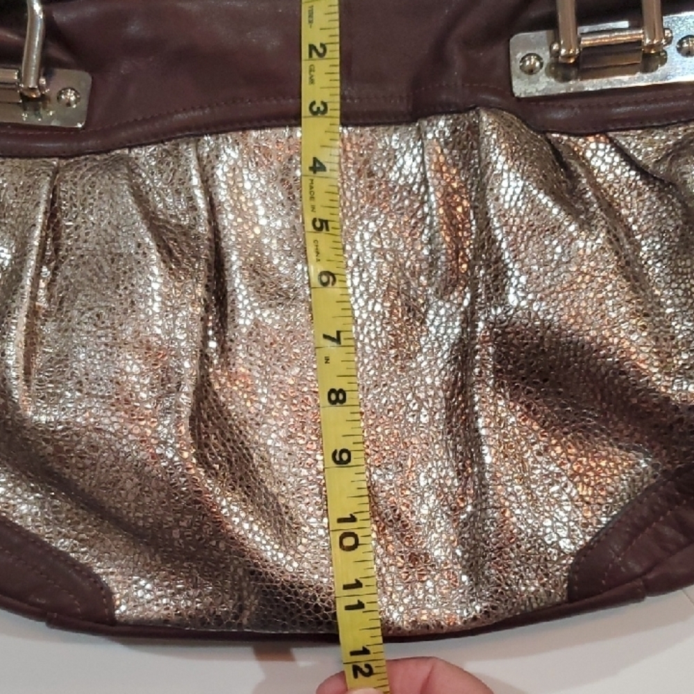 B. Makowsky Metallic and Brown Heavy Shoulder Bag 2 Outside Pockets 12 X16 - Picture 15 of 16